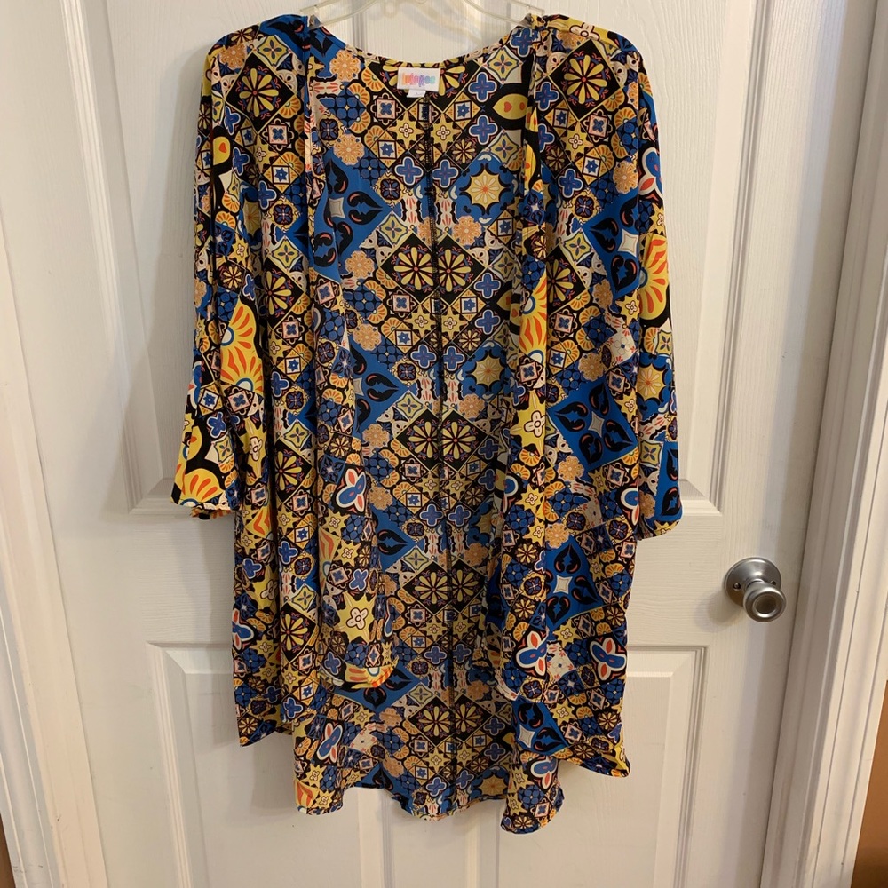 NWOT Lularoe Lindsay Large